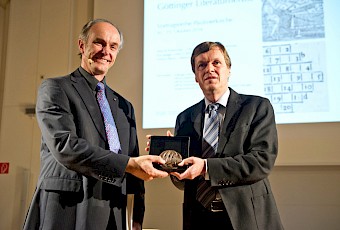 David MacKay (Preisträger 2014 ) mit Prof. Helmut Grubmüller (MPIBpC)
