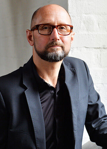 https://www.literaturherbst.com/site/assets/files/1089/heinrich_steinfest-1.360x0.jpg