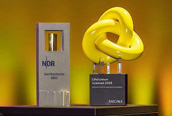 Verleihung des NDR Sachbuchpreis und Life Science Xplained Award am 06.11. ©Axel Herzig